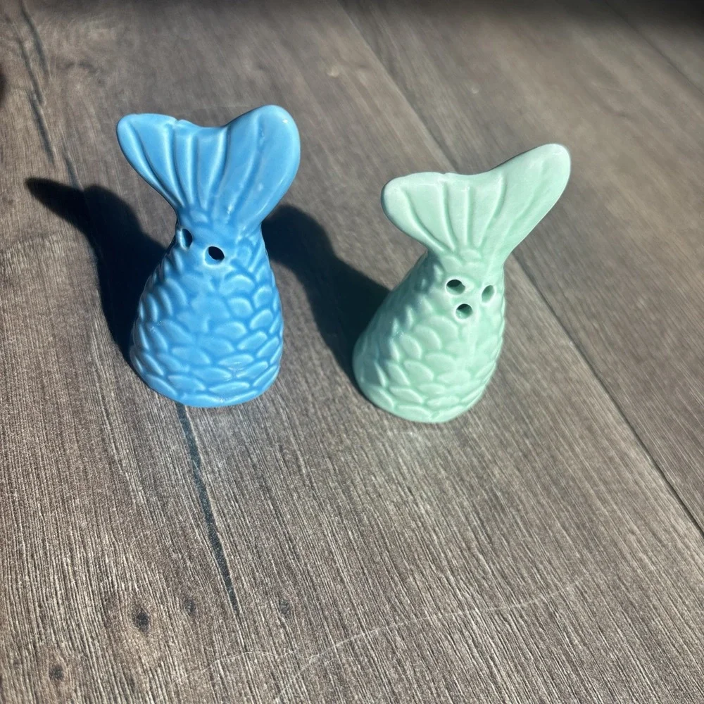 Vintage Stoneware MERMAID TAILS FISH Salt Pepper Shakers Set Cottage